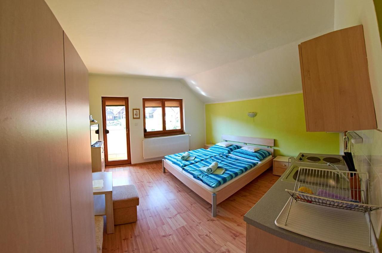 Apartament Vila Rhea Ważec Zewnętrze zdjęcie